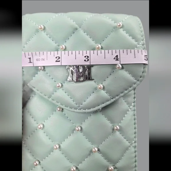 Badgley Mischka Green Quilted Crossbody Cellphone Bag with Chain Strap - Picture 7 of 8